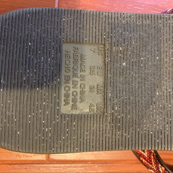 •American Eagle• Embroider detail Sandals Sz 7! - Picture 5 of 5